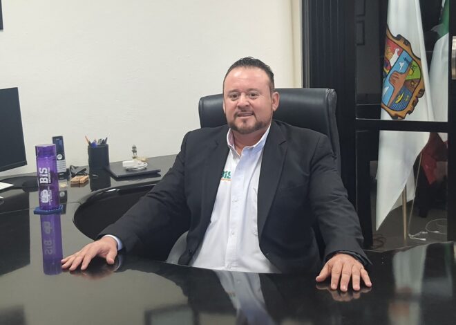 Ratifica Junta Directiva de la UPV al maestro Luis Felipe Castillo Cortés como rector