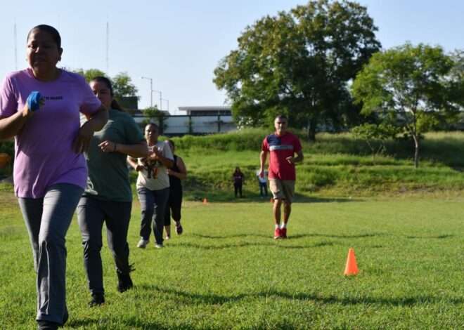 Presentan custodios penitenciarios evaluación de aptitud física para promoción de grados