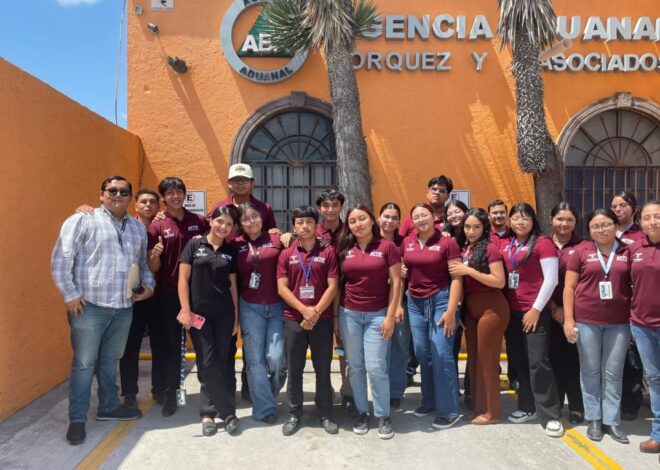 Visitan estudiantes de la UTTN agencia aduanal UNIMEX