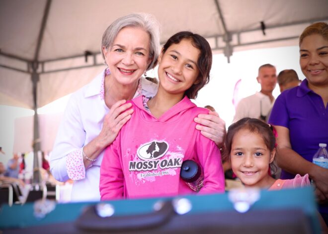 Llevan Américo y María la brigada Transformando Familias hasta el municipio de San Nicolás