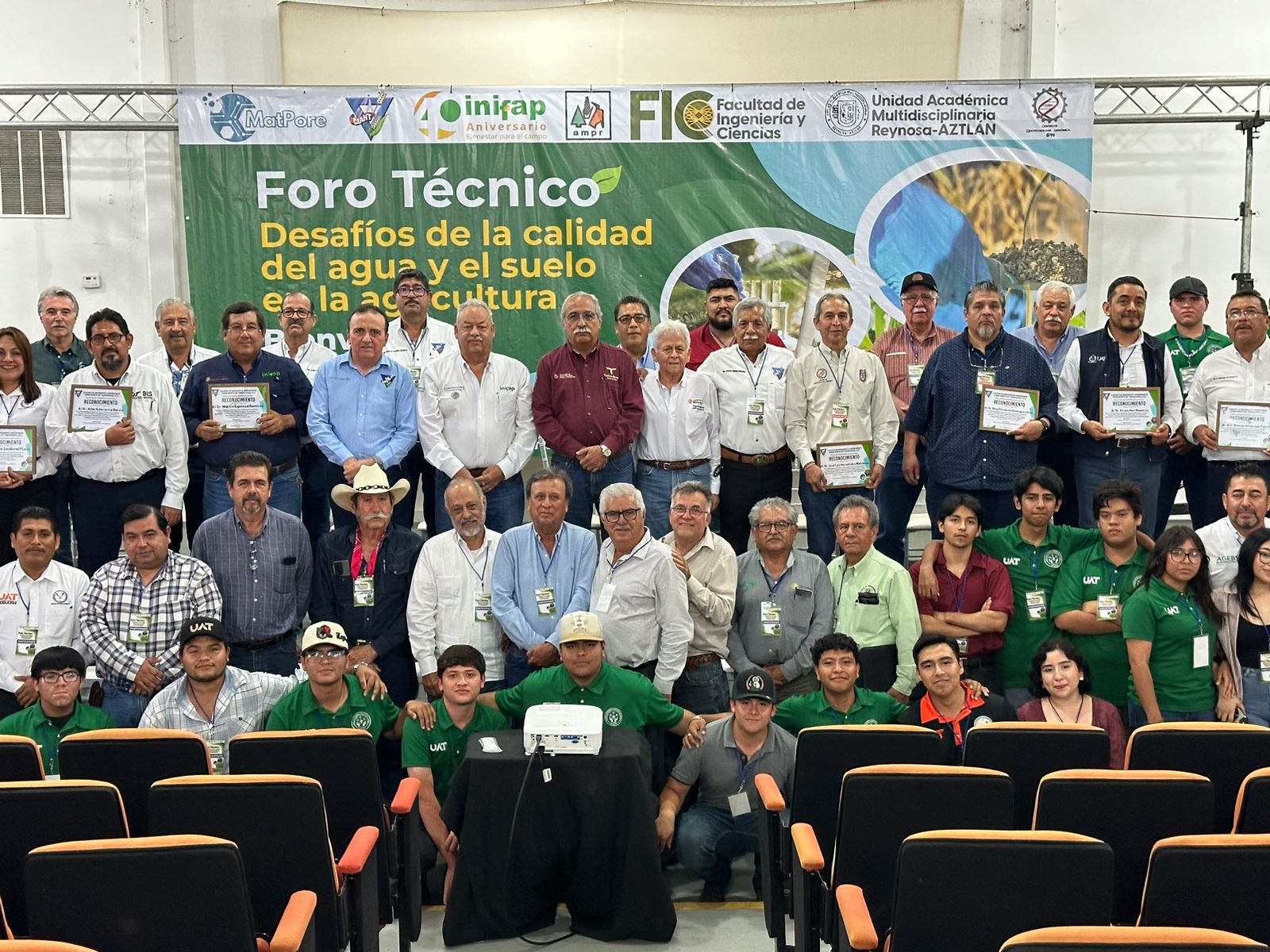 Realizan foro técnico sobre calidad del agua y suelo en la agricultura en Río Bravo