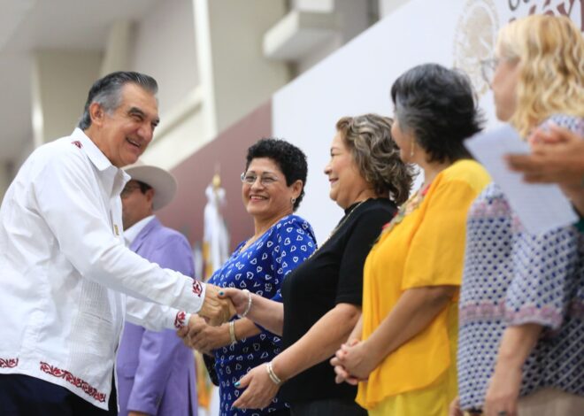 Entrega Américo tarjetas de Pensión Mujeres Bienestar; llegará a 93 mil tamaulipecas