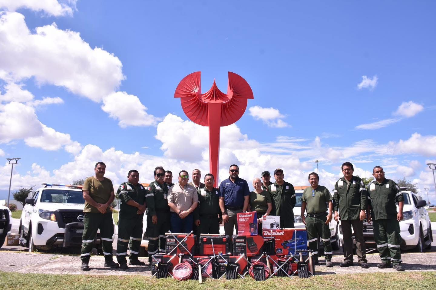 Entrega Turismo equipo a los Ángeles Verdes en Tamaulipas