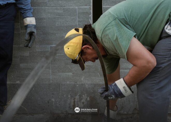 Gobierno de Matamoros realiza limpieza y desazolve en la colonia Popular