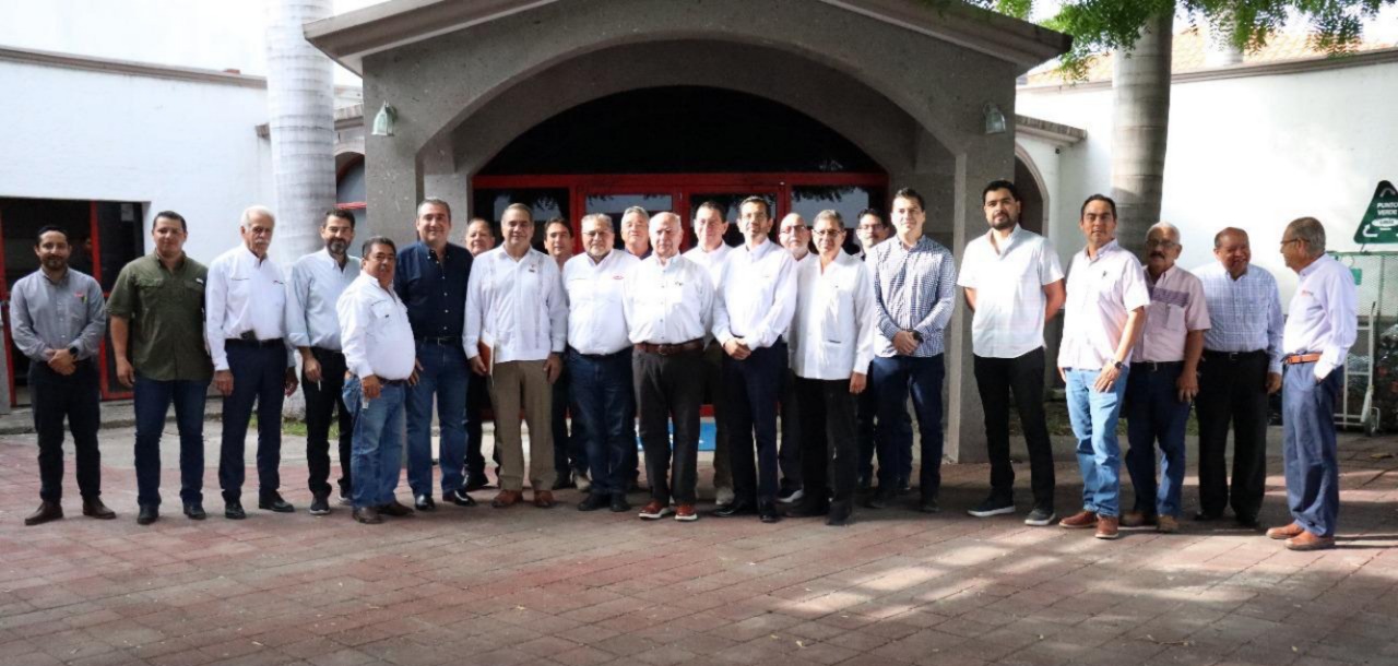 Promueve ITAVU alianza con la CMIC para impulsar vivienda con sentido social