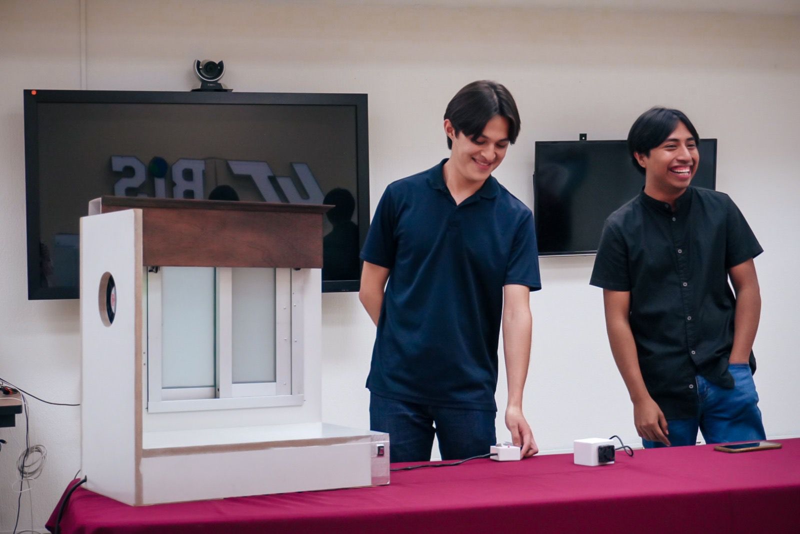 Obtienen estudiantes de la UT Matamoros acreditación para certamen nacional de ExpoCiencias 2025