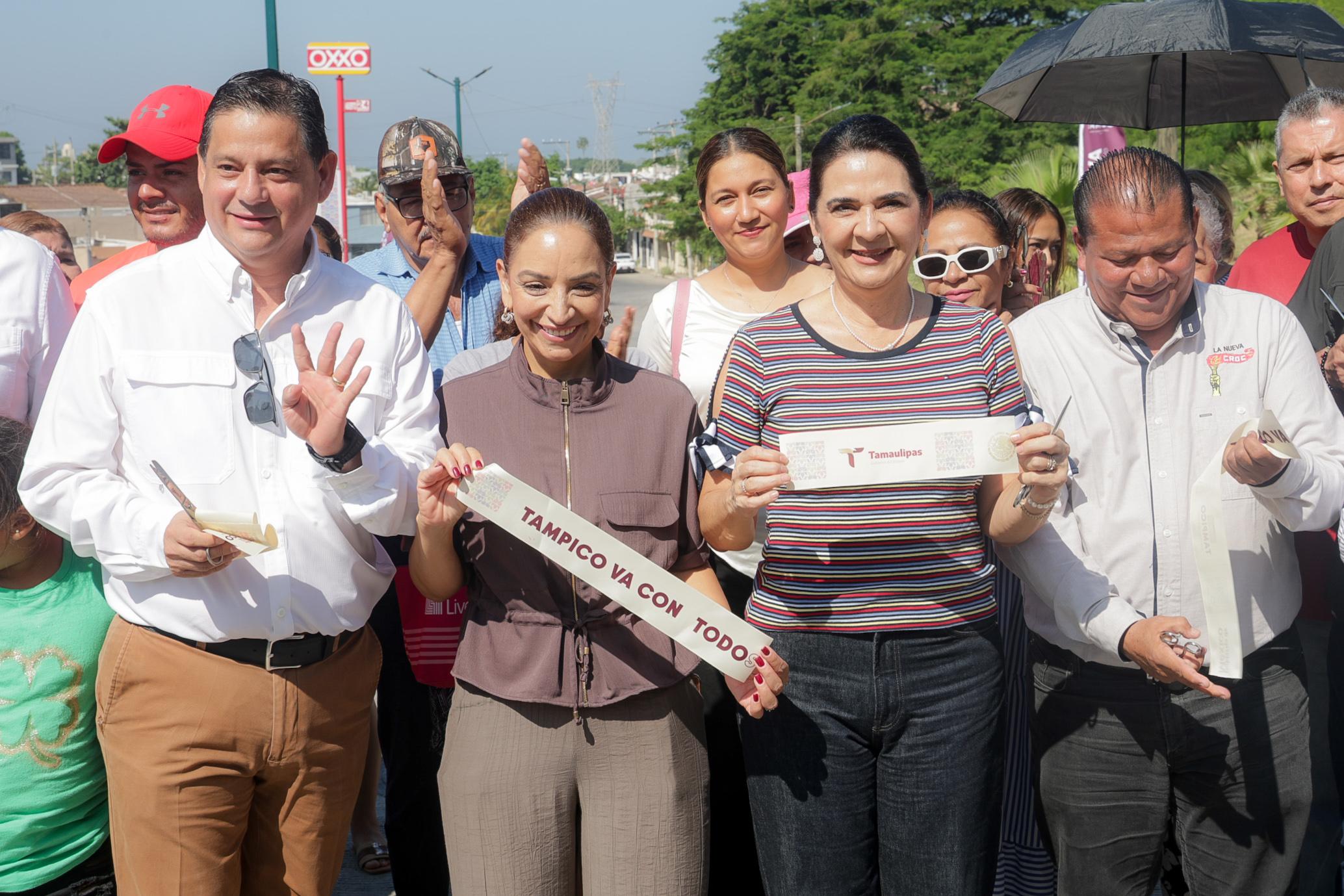 Mónica Villarreal Entrega Nueva Obra de Pavimentación