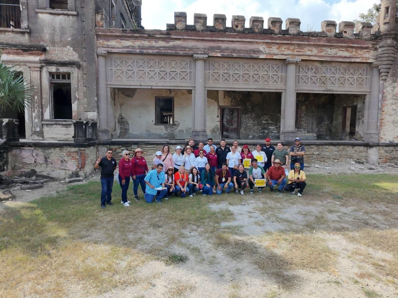 Eleva Secretaría de Turismo nivel de los guías turísticos