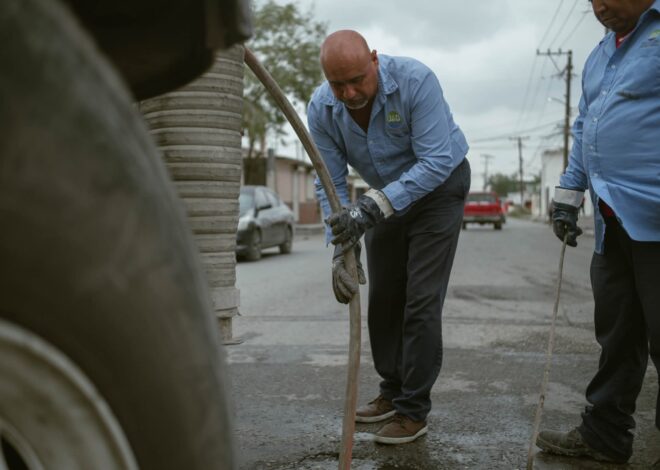 Gobierno Municipal mejora servicio de drenaje en colonia Cecilia Occelli