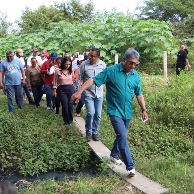 Arranca Armando Martínez más obras de pavimentación