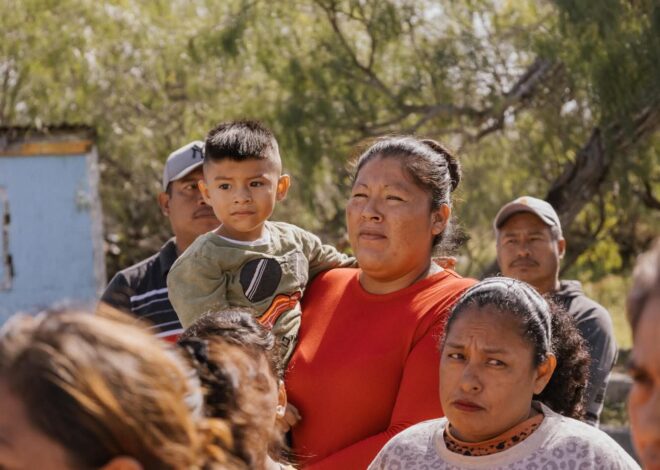 Supervisa Beto Granados, ampliación de red de agua en el Callejón de los Pescadores; en Higuerillas