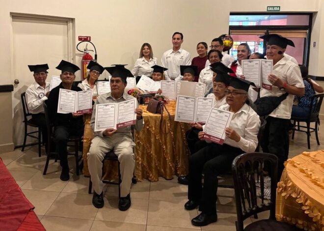 Reconoce ITEA esfuerzo de adultos mayores y brinda nuevas oportunidades de superación