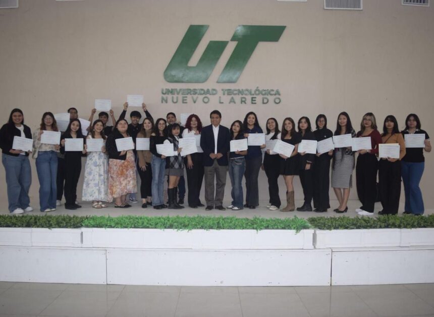 Logran jóvenes de la UTNL acreditaciones DELF que impulsan su proyección global