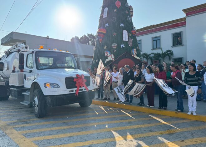 Entrega Armando Martínez moderno camión vactor a la COMAPA Altamira