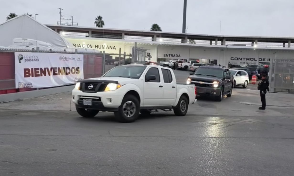 Más de cuatro mil vehículos de paisanos ingresan a Tamaulipas por Nuevo Laredo
