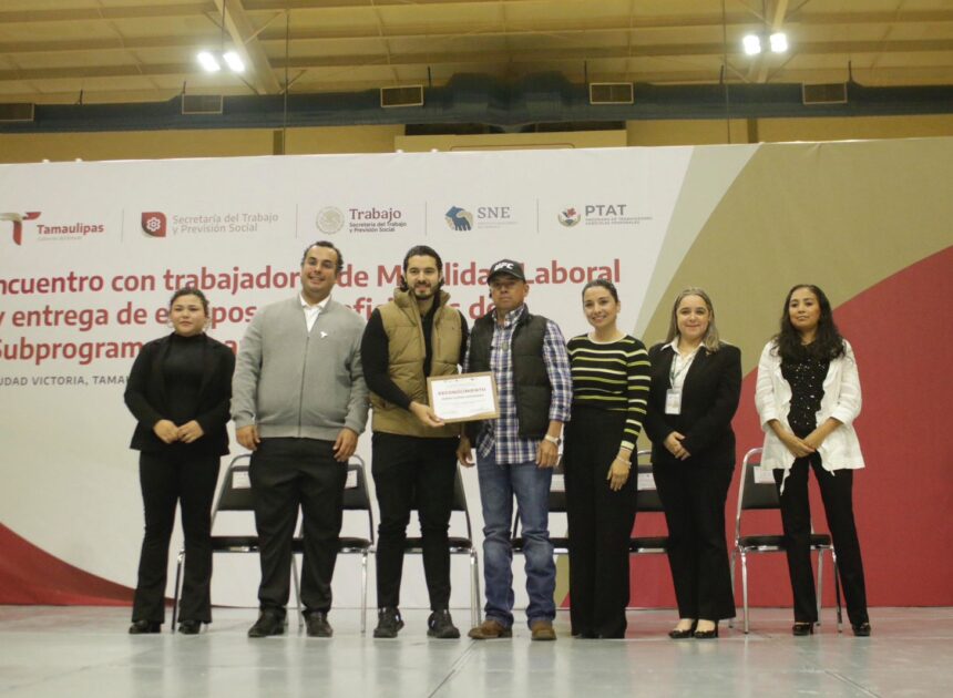 Encabeza Luis Gerardo Illoldi Reyes encuentro con trabajadores de Movilidad Laboral y entrega de equipos del subprograma Tamaulipas Equipa
