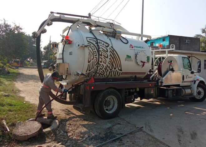 COMAPA Altamira efectúa sondeo y desazolve de líneas de drenaje en diferentes colonias