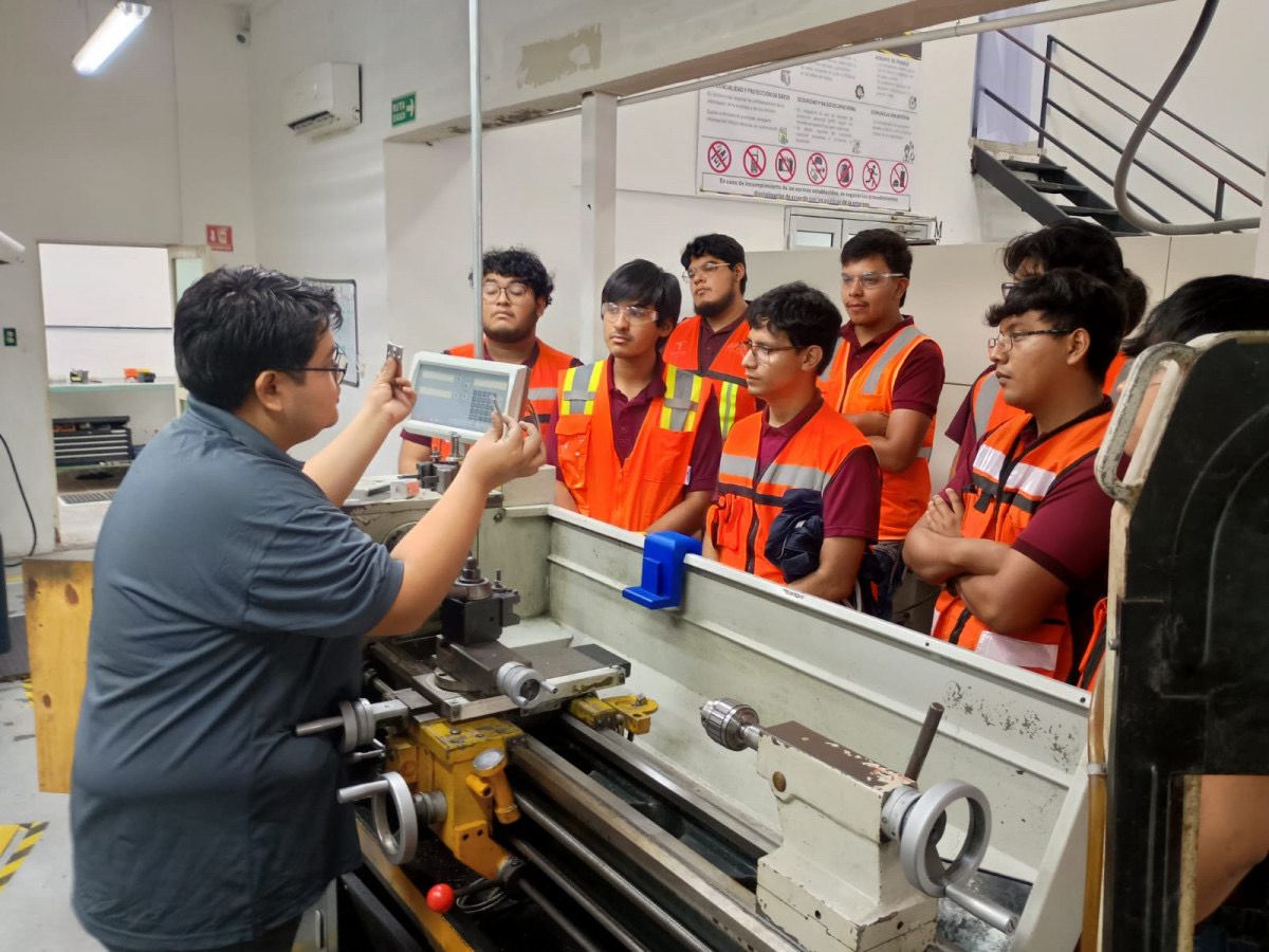 Impulsa UTTN vinculación con sector empresarial mediante visitas industriales