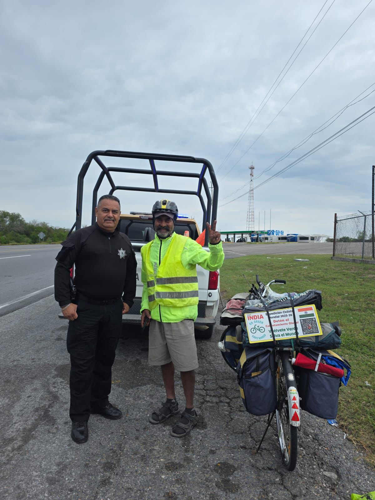 Ciclistas constatan seguridad y presencia policial en carreteras de Tamaulipas