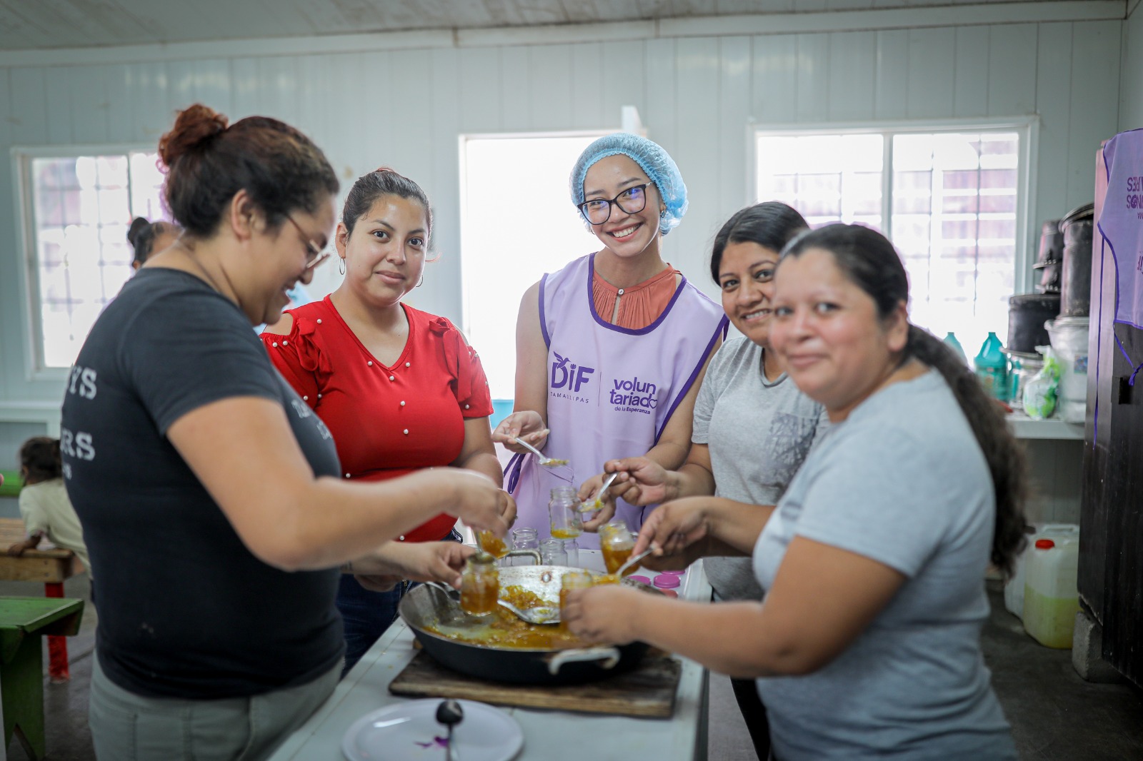 Participa el Voluntariado Juvenil del DIF Tamaulipas en actividades comunitarias