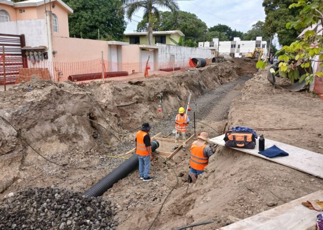 COMAPA SUR rehabilita colector sanitario en la colonia Enrique Cárdenas González