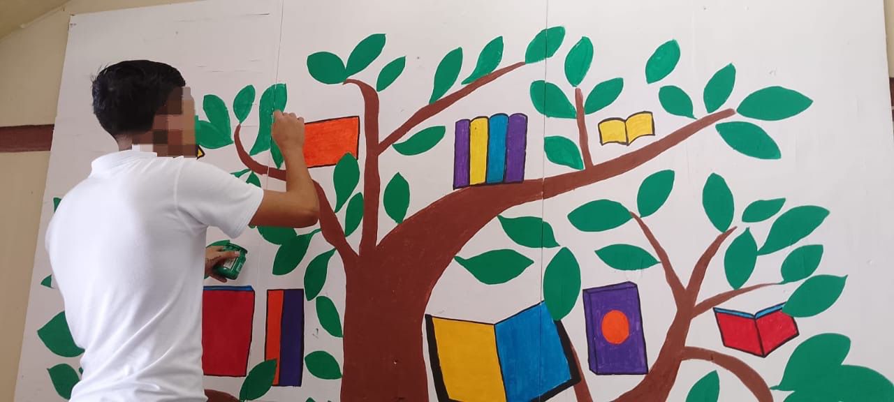 Adolescentes en conflicto con la Ley Penal y sus familias crean “El árbol de los libros” en Reynosa