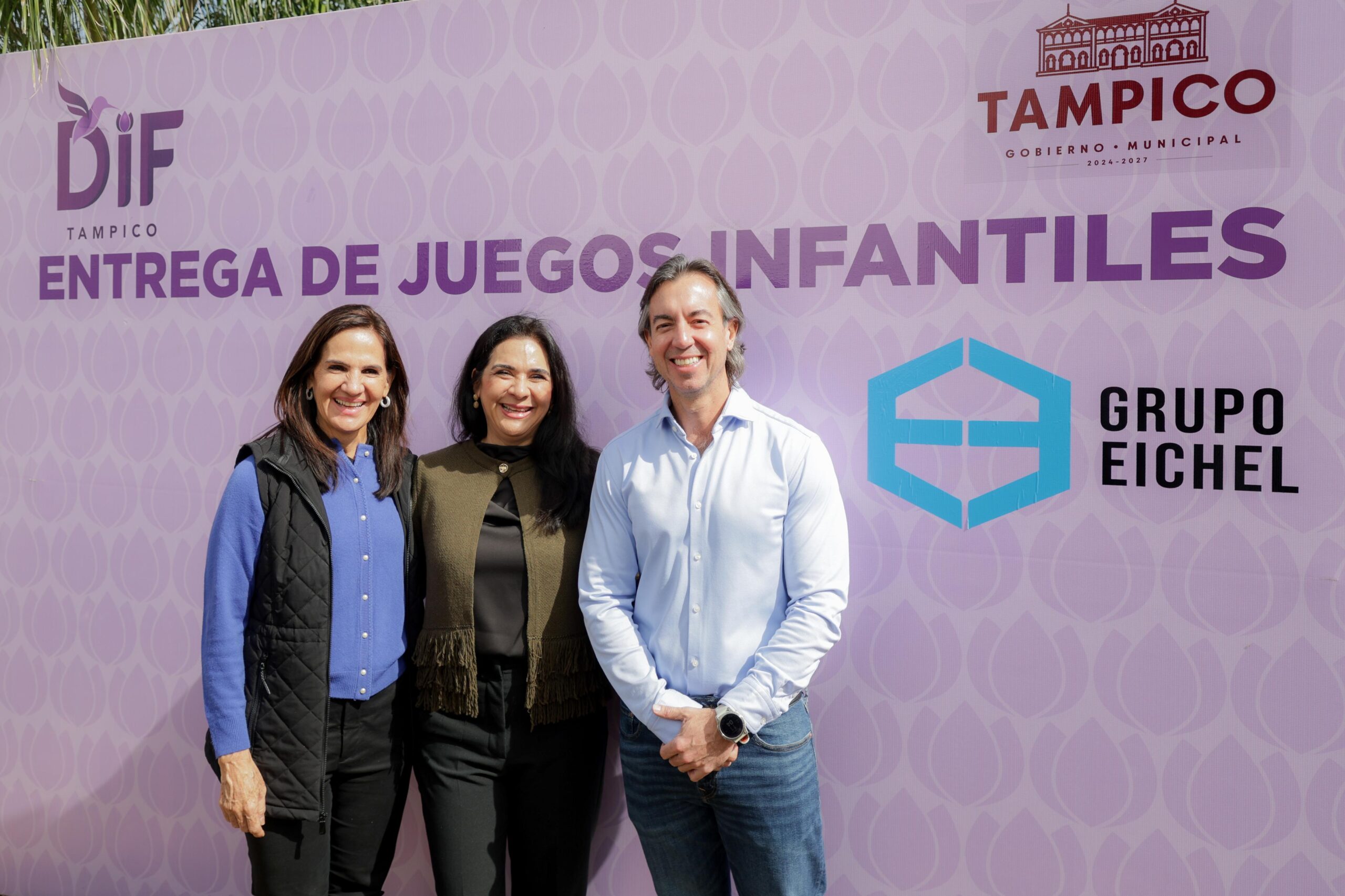 Inaugura Mónica Villarreal Anaya nueva Área de Juegos en el Centro de Desarrollo de la Colonia Morelos