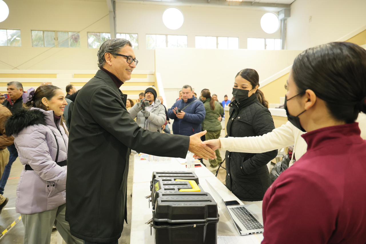 Dunia y Erasmo llaman a protegerse de la onda gélida, supervisan refugio temporal