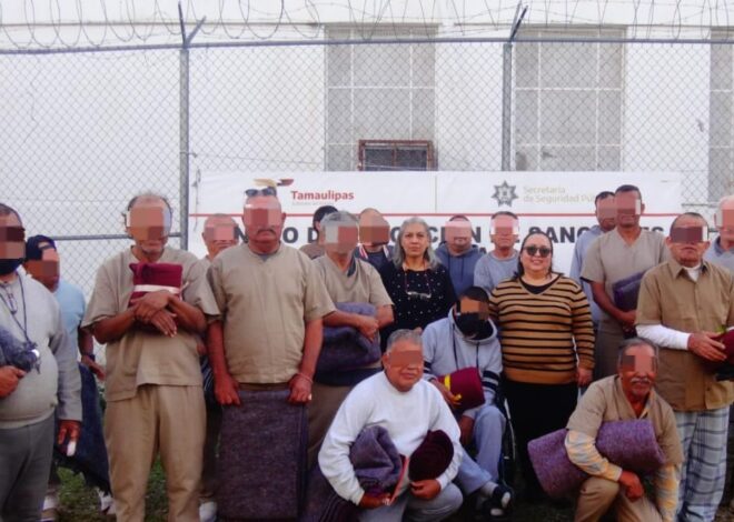 Entrega CEDES Victoria cobijas a personas adultas mayores