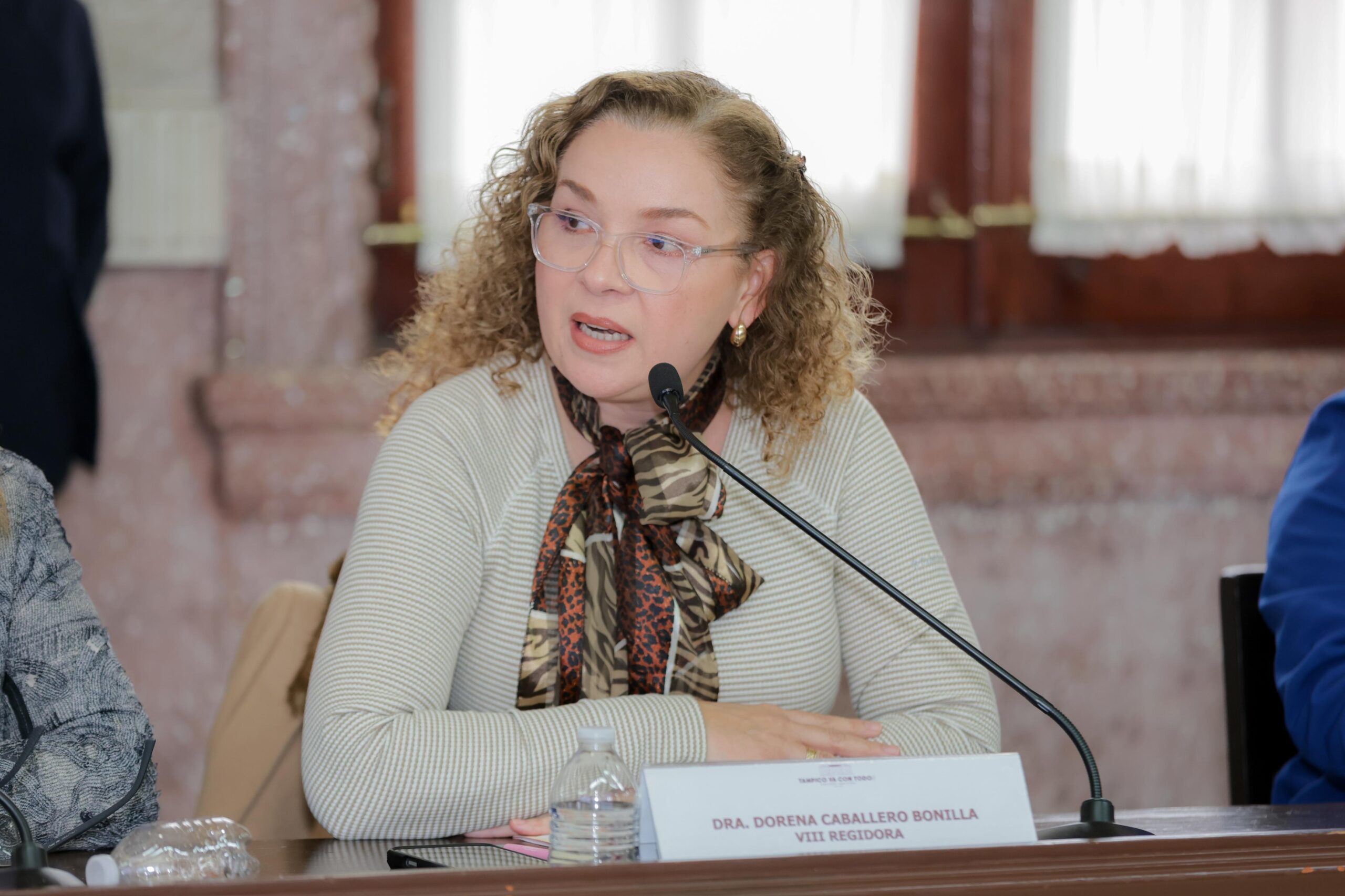 Encabeza Mónica Villarreal sesión de Cabildo con incentivos para mercados municipales