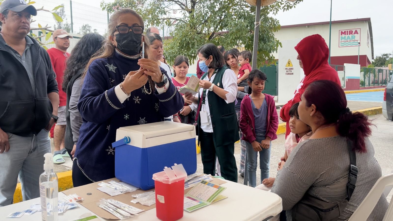 Gran respuesta a vacunación en modalidad Drive-Thru