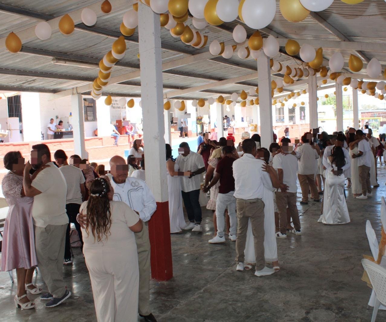 Celebran matrimonios colectivos en CEDES Victoria