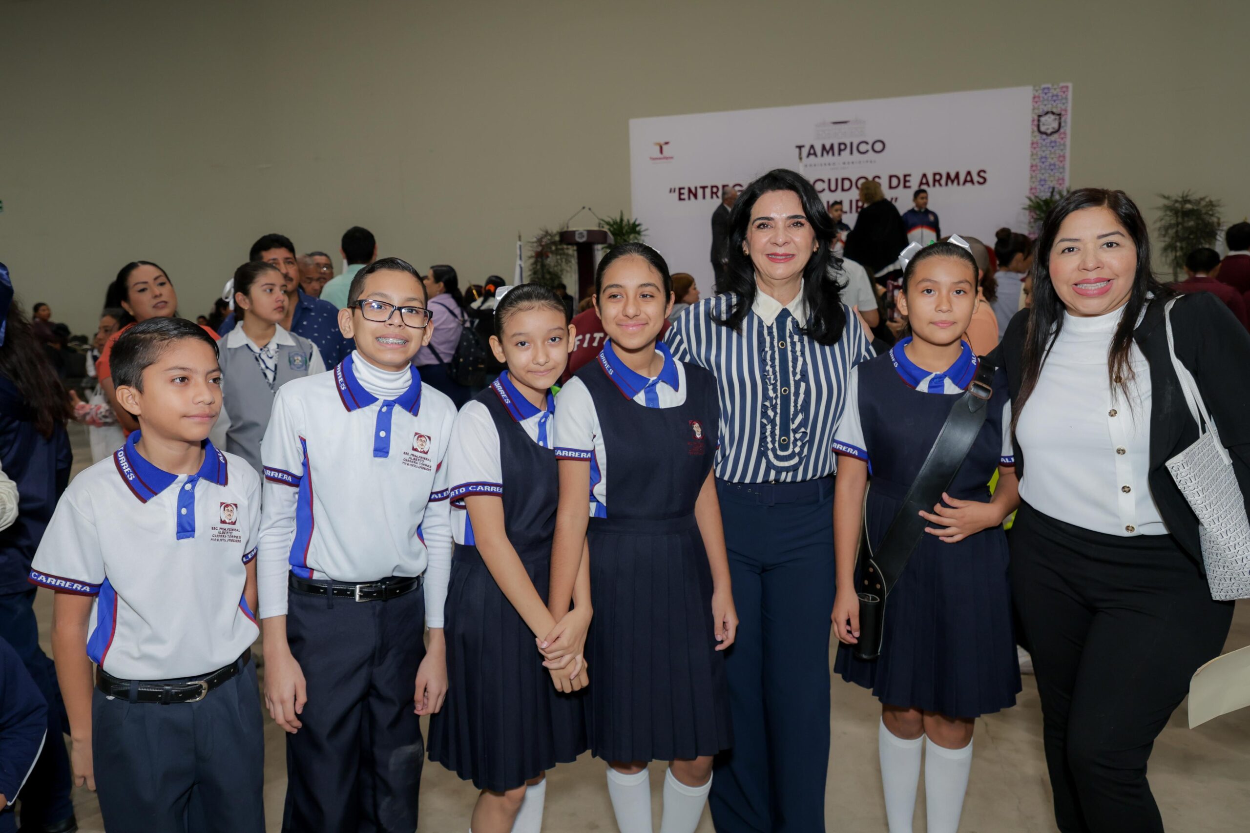 Mónica Villarreal fortalece la identidad cívica en planteles educativos de Tampico
