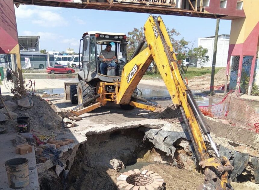 Repone y restaura COMAPA Altamira pozos de visita