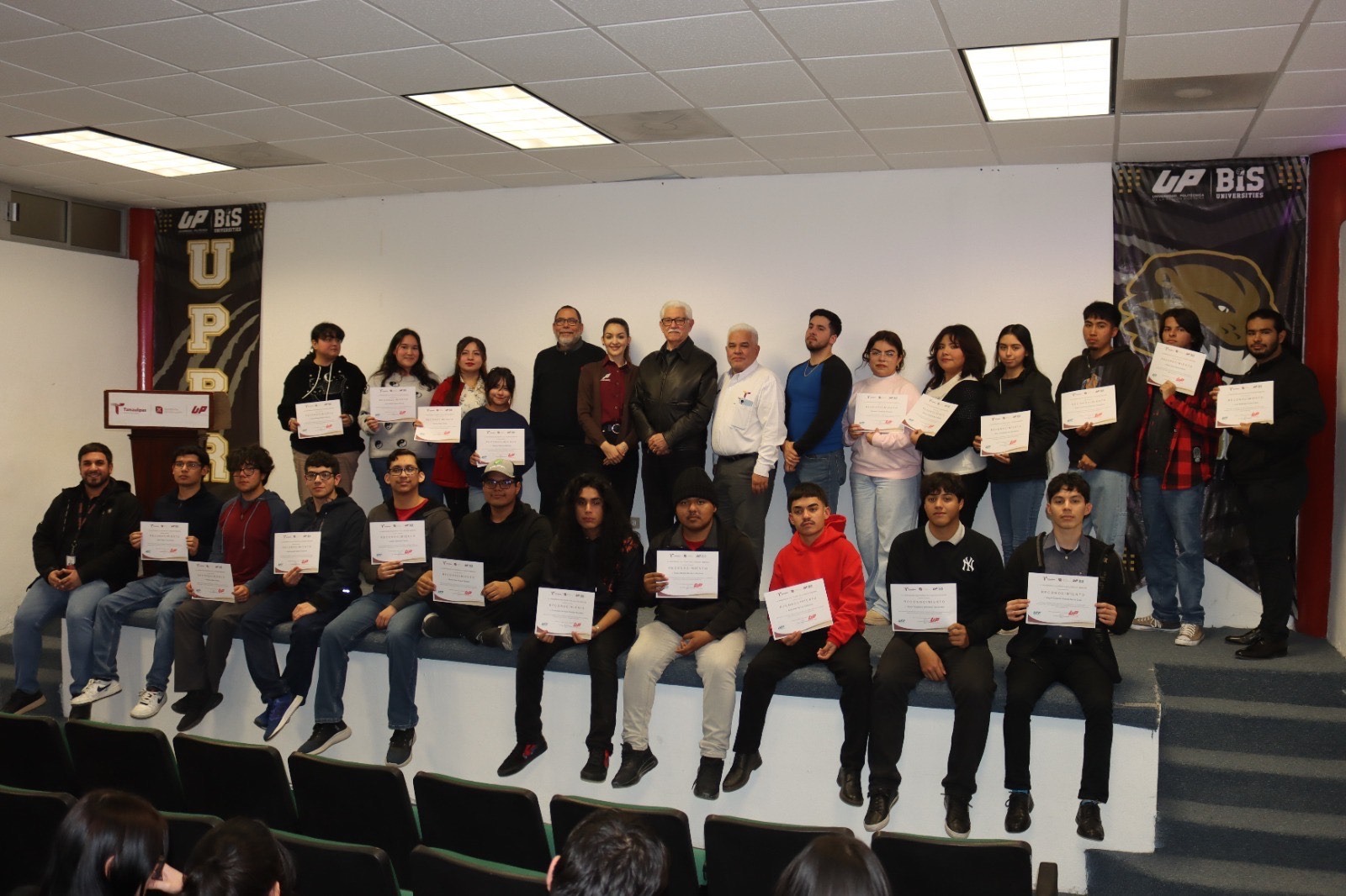 Fortalece UPRR dominio del inglés de estudiantes con el concurso “Spelling Bee”