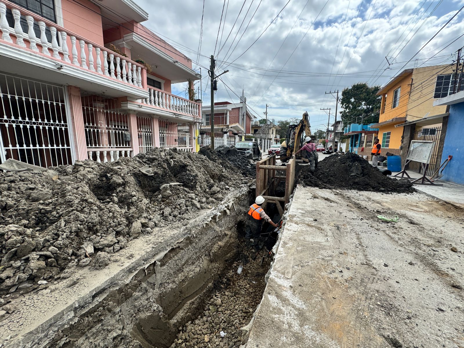 Avanza rehabilitación de la red sanitaria en la colonia Morelos de Tampico