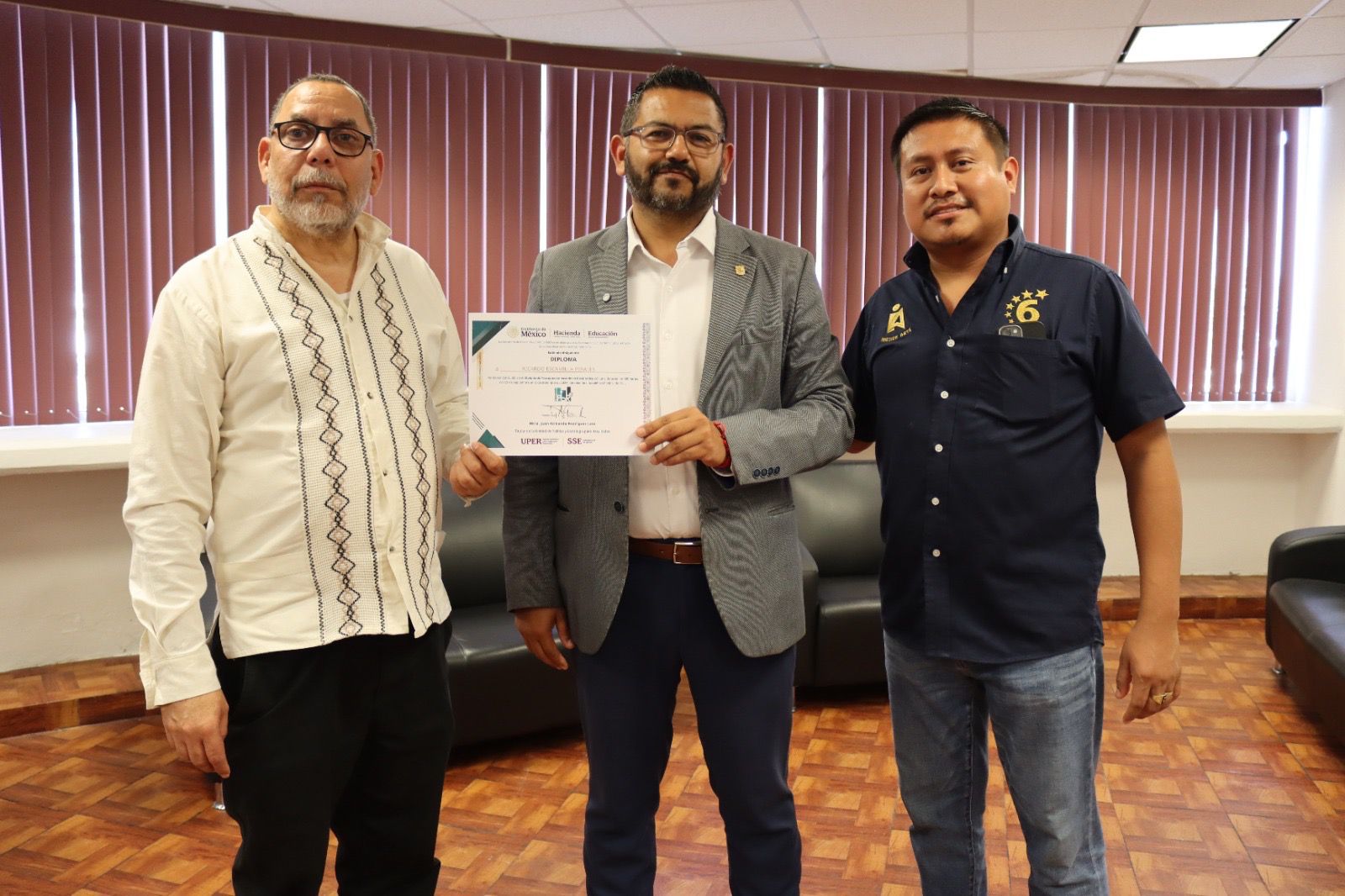 Eleva UPRR profesionalización académica con formación especializada