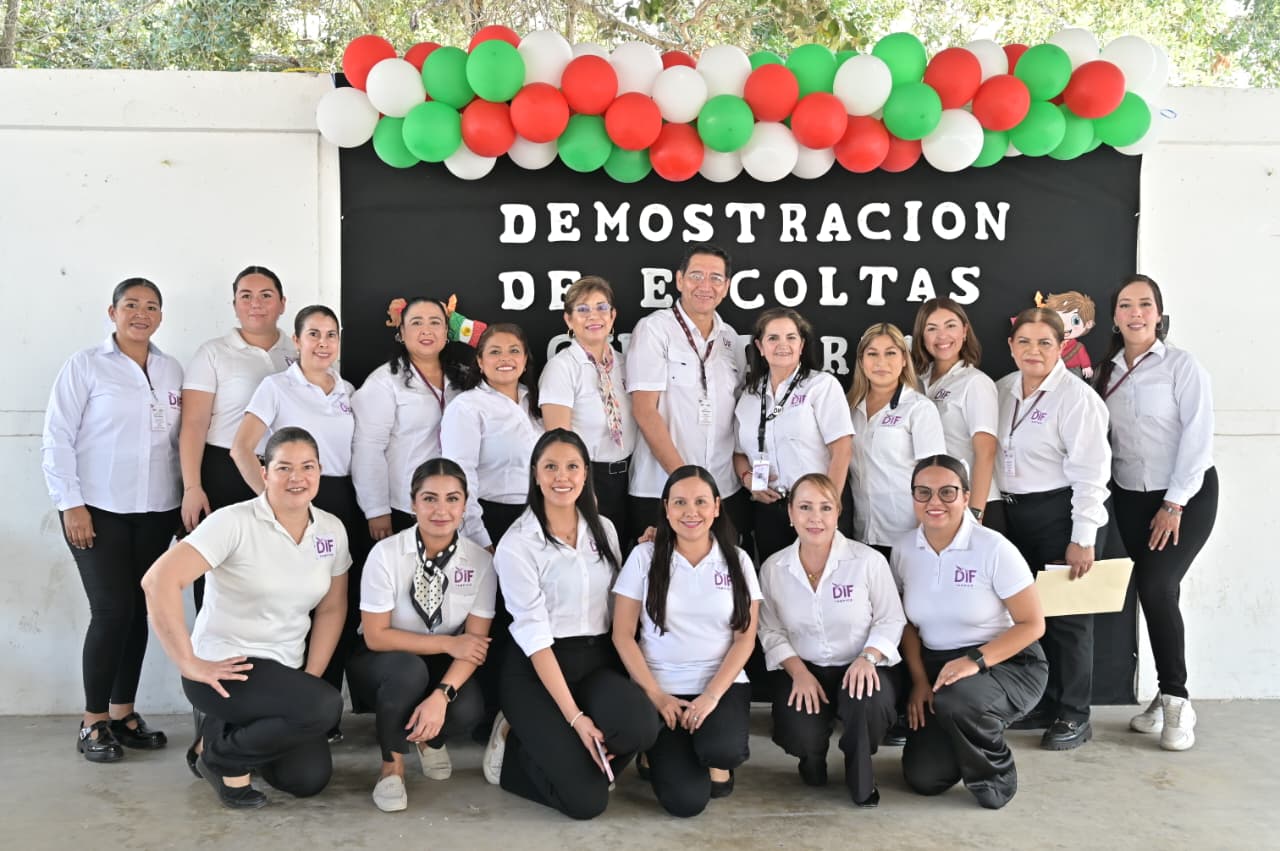 Fortalece DIF Tampico amor por la patria con Exhibición de Escoltas
