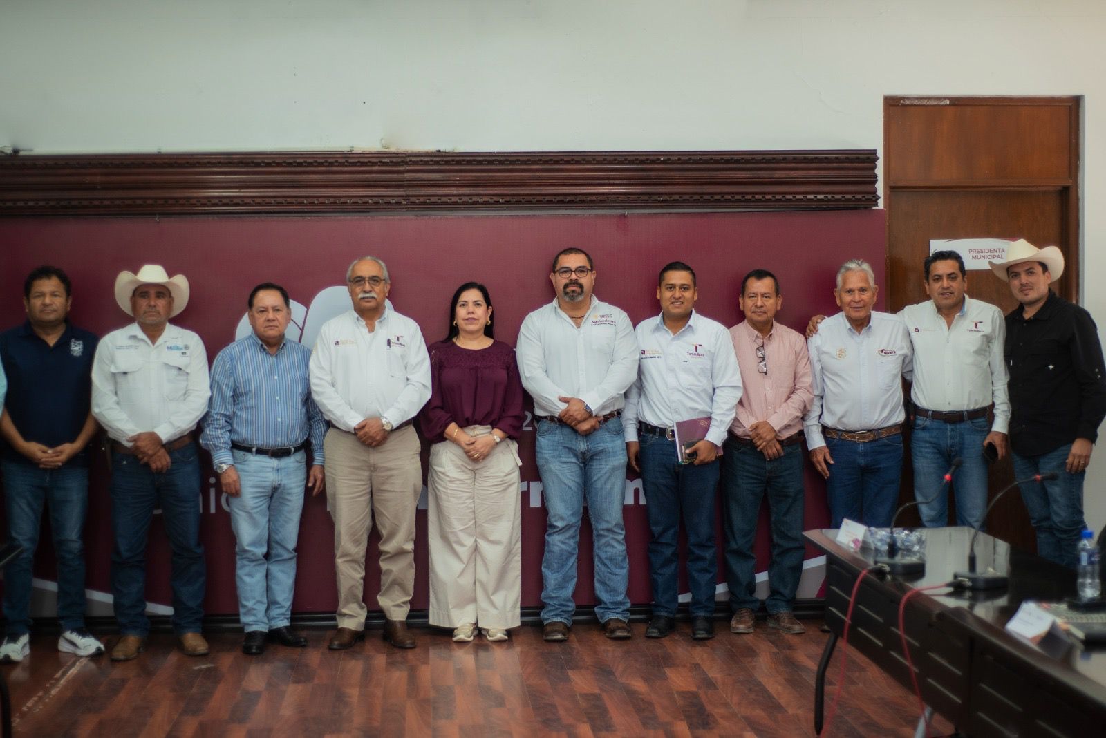 Coordinan Estado y Federación apoyos para fortalecer la producción de caña en Tamaulipas