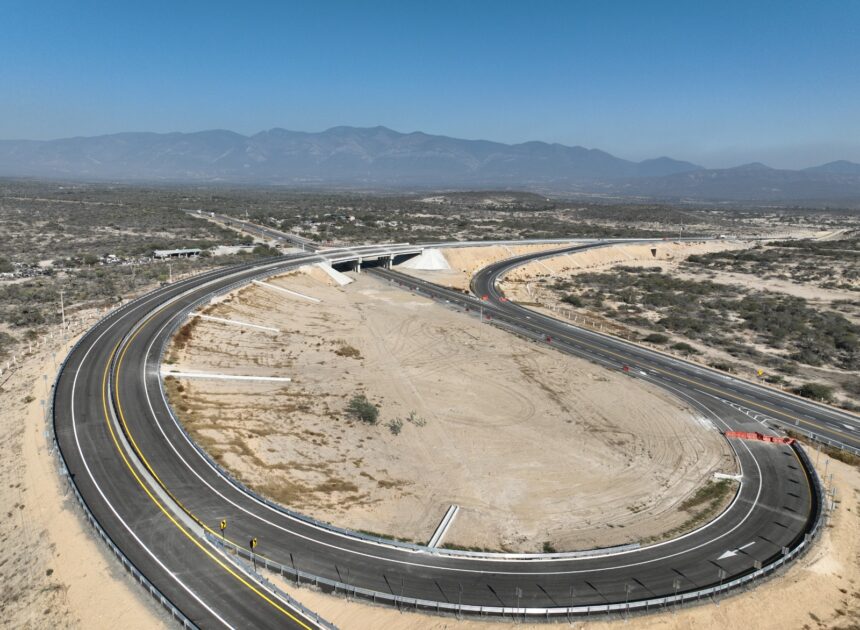 Garantiza gobierno de Américo Villarreal obra pública para los 43 municipios de Tamaulipas