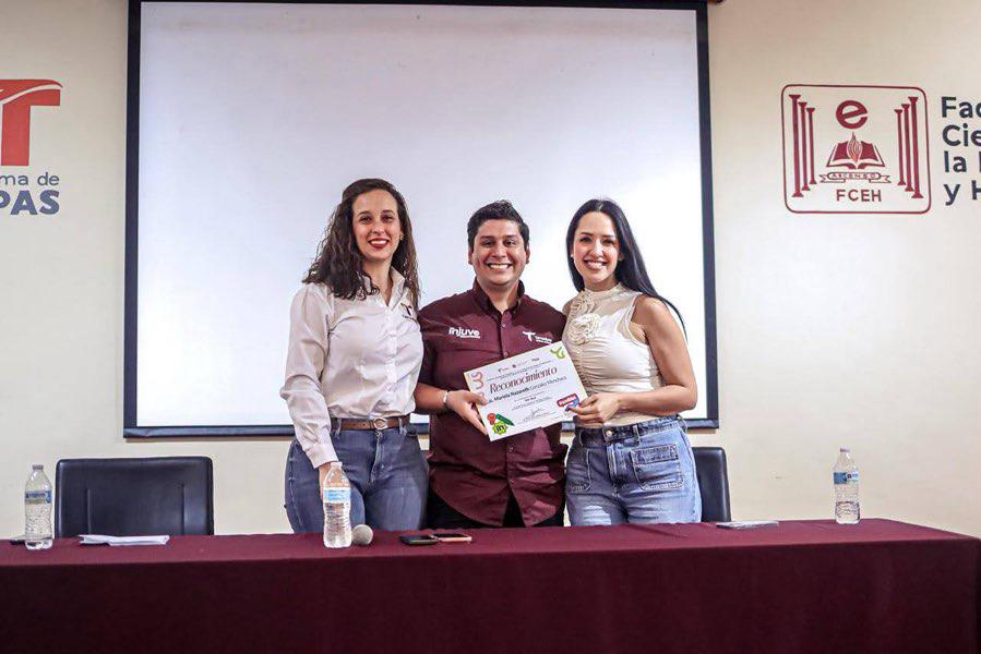 Comparten jóvenes emprendedores lecciones de éxito para inspirar a nuevas generaciones