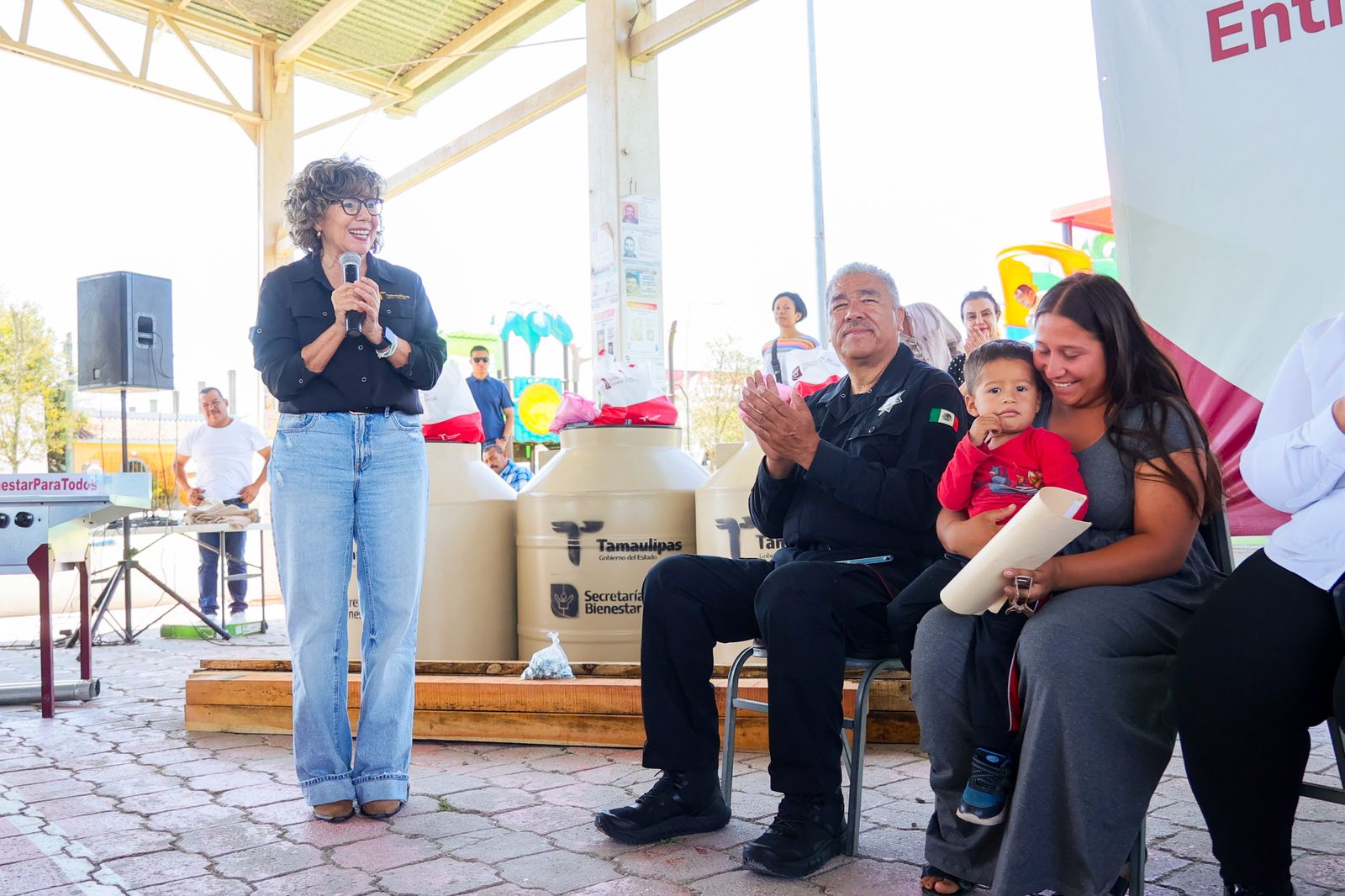 Llegan apoyos de SEBIEN a Abasolo