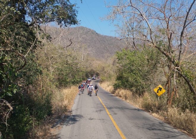 Brinda Guardia Estatal seguridad durante rodada ciclista en la carretera Tula–Ocampo