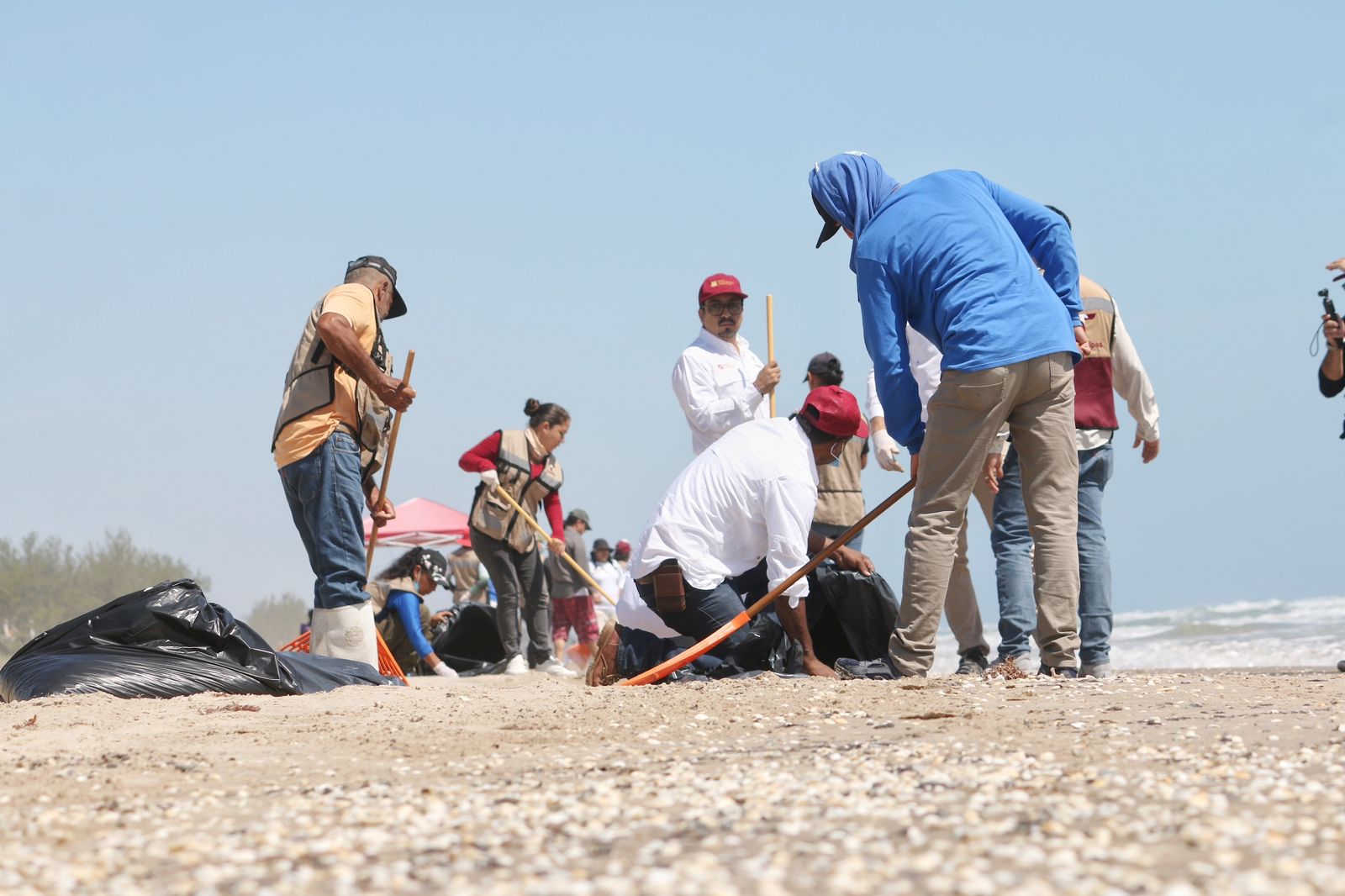 Suma Tamaulipas esfuerzos con Federación y municipios para sanear litoral