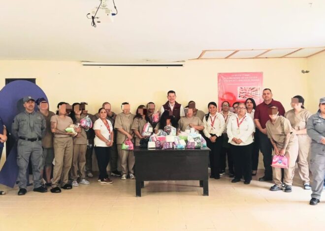 Refuerzan reinserción social con entrega de kits de higiene a mujeres en CEDES Reynosa