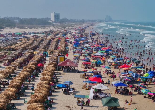 Turistas de CDMX y Nuevo León desbordan playas tamaulipecas