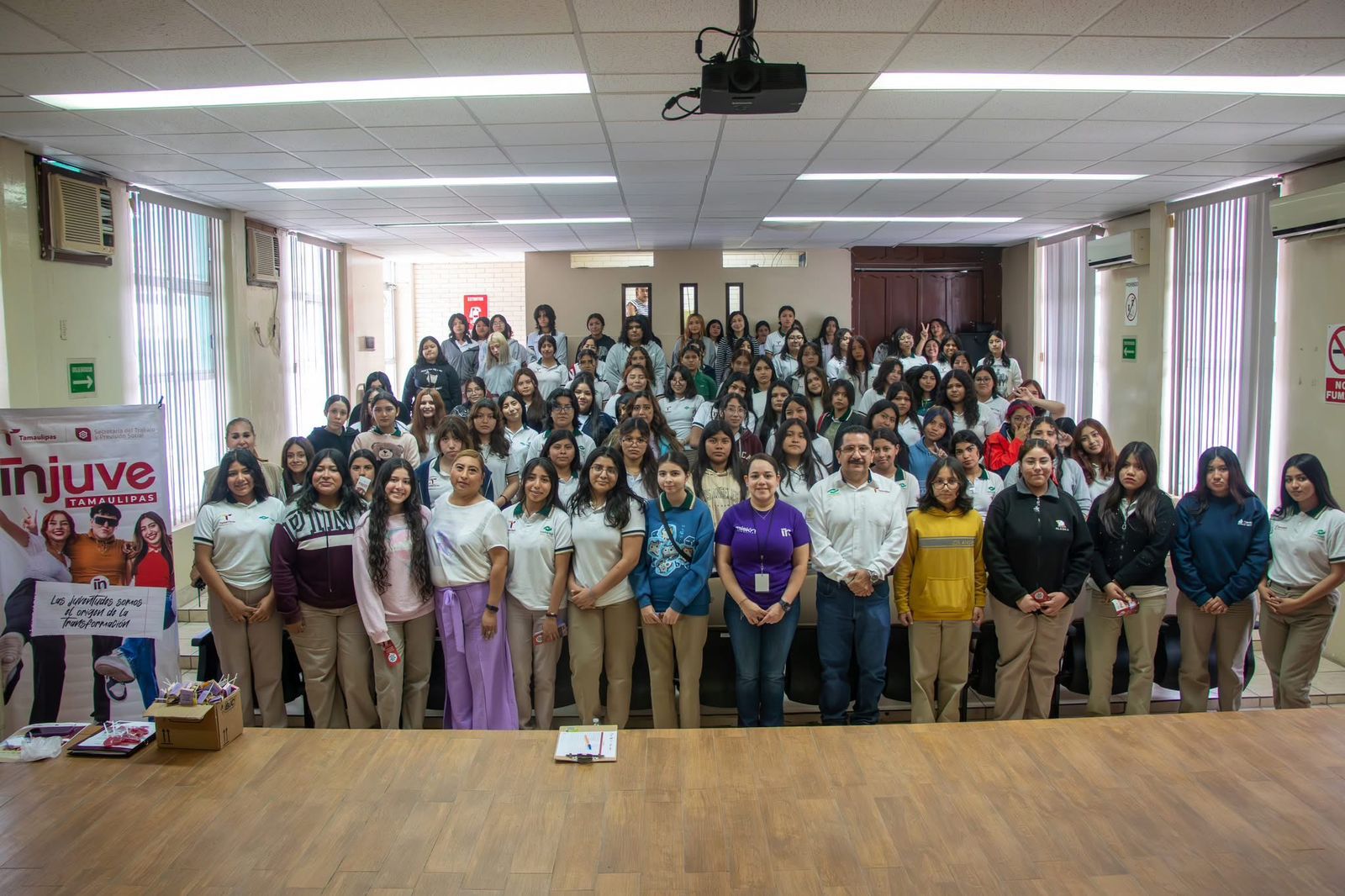 Incentivan a jóvenes sobre relaciones saludables con plática “Amor es Sin Violencia”