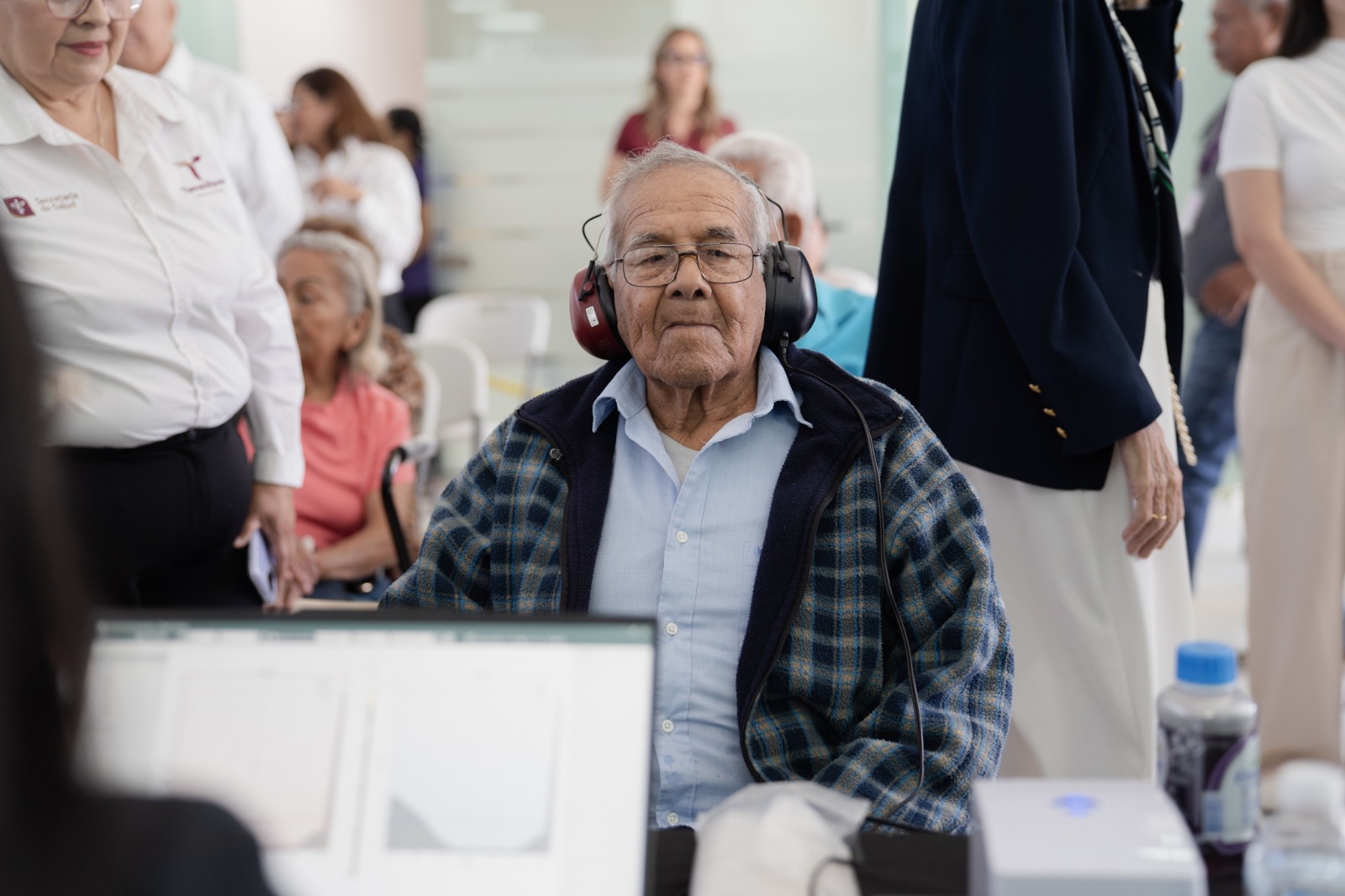 Entregan DIF Tamaulipas y Secretaría de Salud 420 auxiliares auditivos a población de 13 municipios