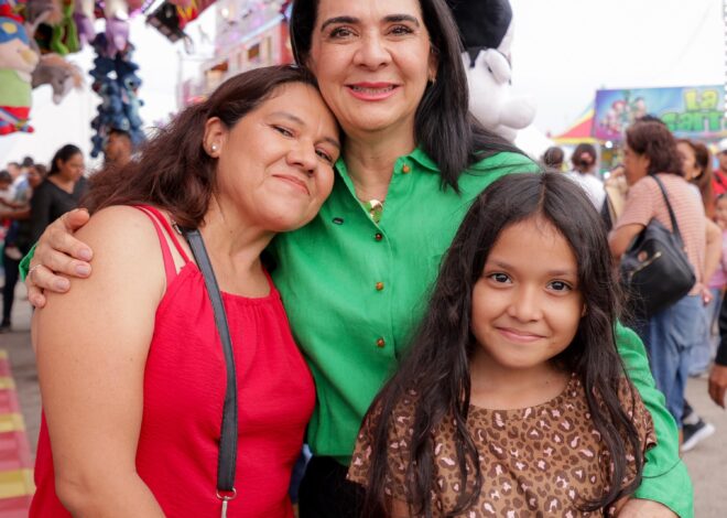 Encabeza Mónica Villarreal festejo a la niñez con más de 10 mil asistentes