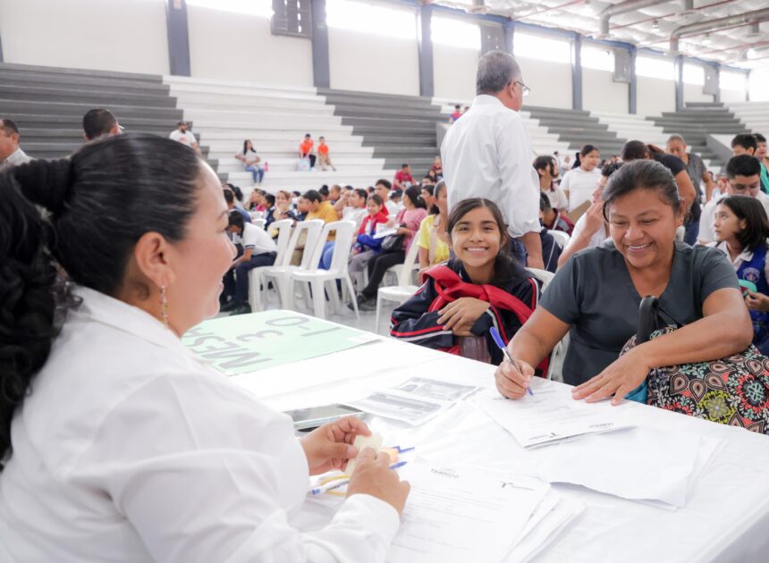Supera Gobierno de Tampico los 1.3 millones de pesos en programa de becas